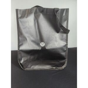 Lululemon black tote with snap